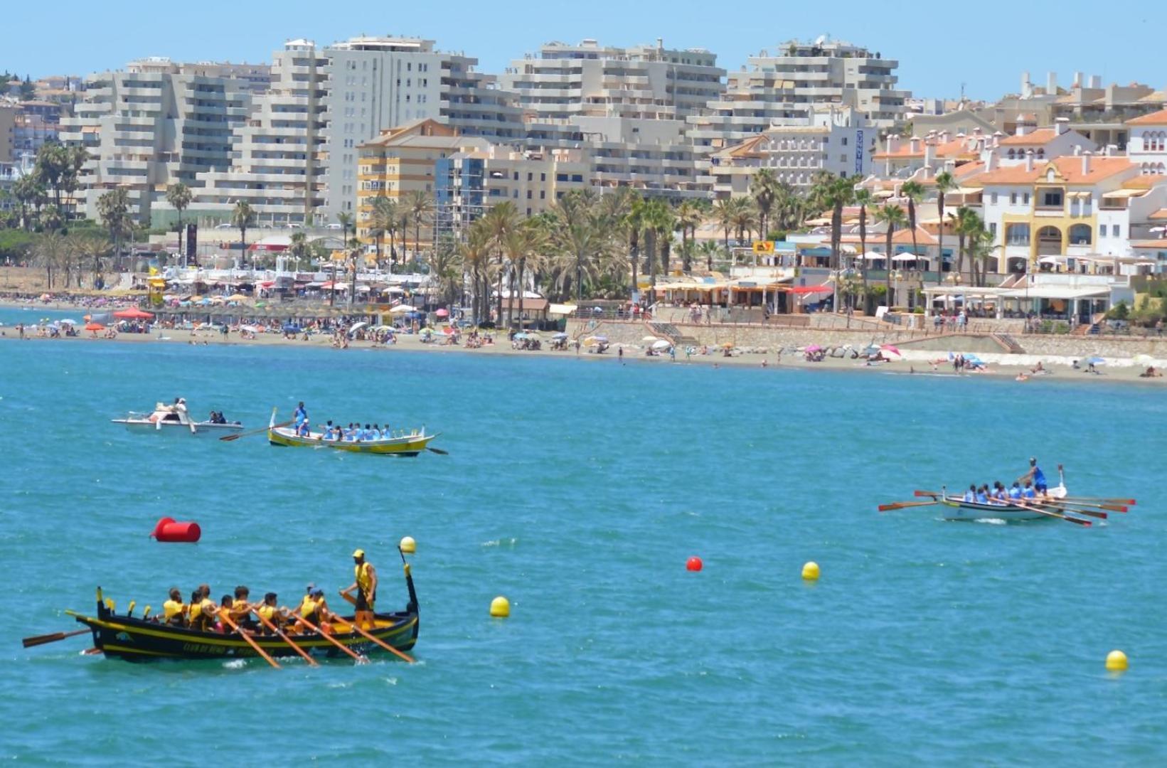 Comfy And Cozy Stay Piscis Benalmadena Bagian luar foto