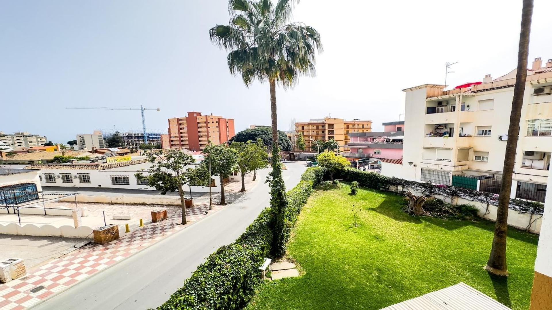 Comfy And Cozy Stay Piscis Benalmadena Bagian luar foto
